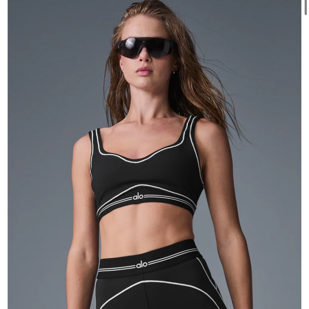 ALO Yoga SET Heart Throb Sports Bra & Legging